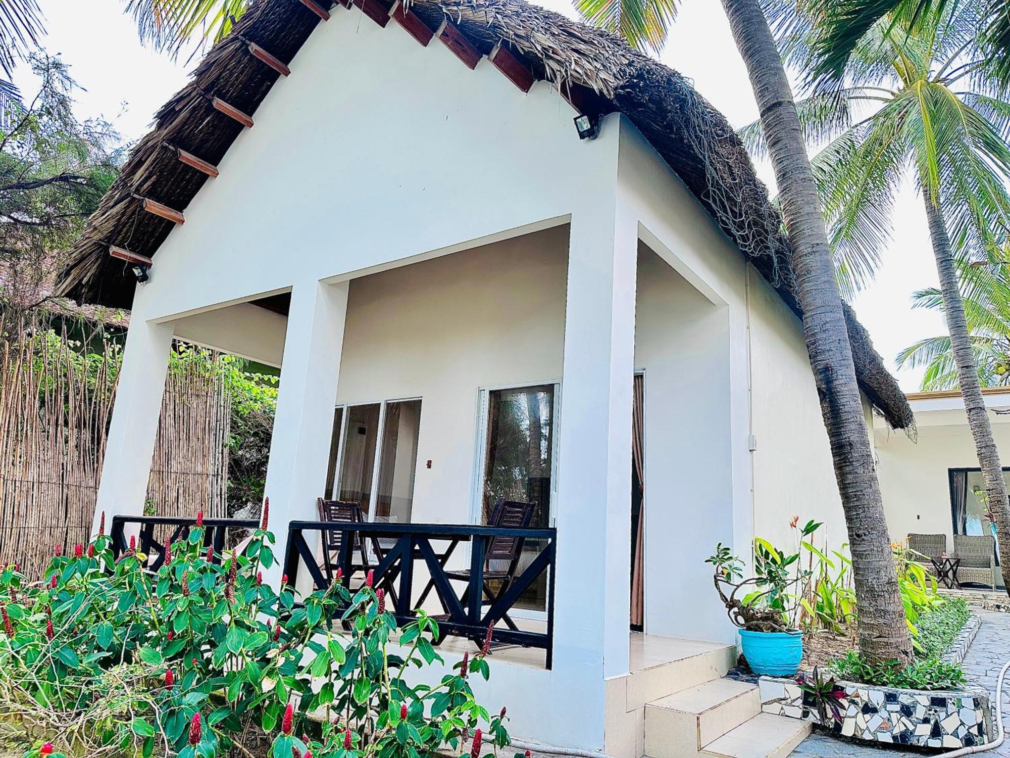 Paradise Resort Doc Let Ninh Hoa Exterior photo